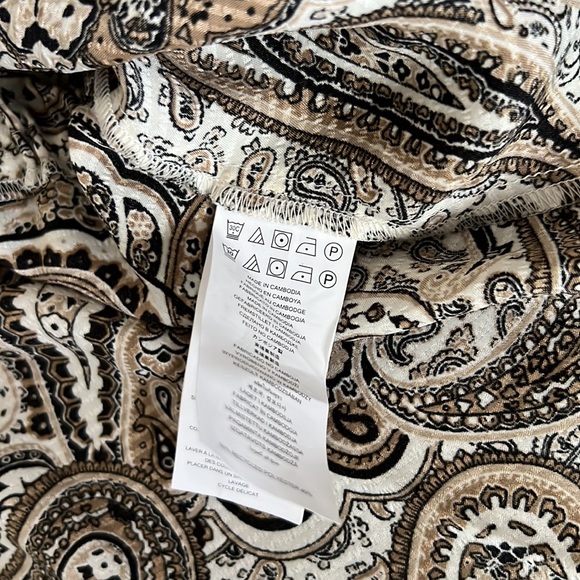 MICHAEL Michael Kors Satin V-Neck Paisley Print Dolman Sleeve Blouse - Picture 9 of 12